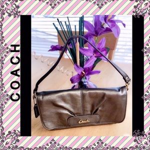 🛍💖 Coach Wristlet